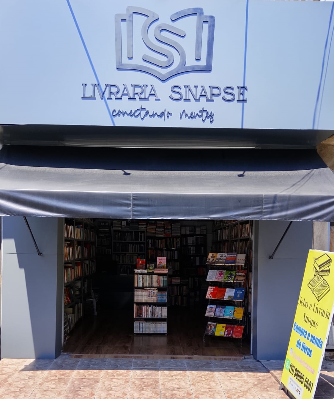 Fachada da Livraria Sinapse